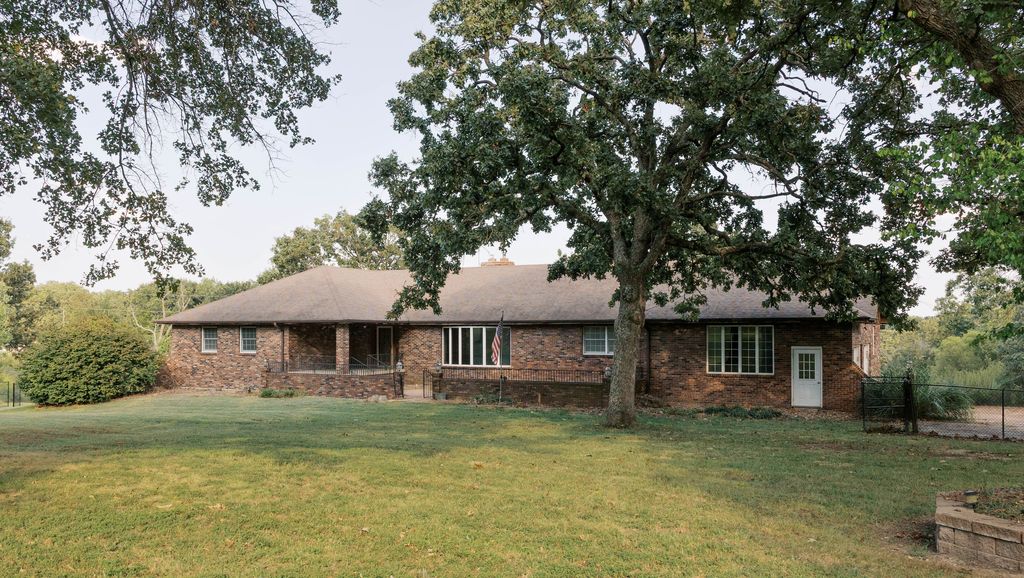 232 Highway Ff - Property Image