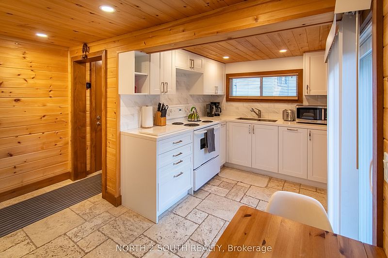 Wasaga Beach House for rent - 3 Bedrooms — photo 23