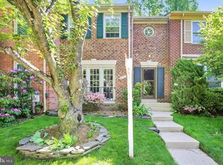6727 Surreywood Ln, Bethesda, MD 20817