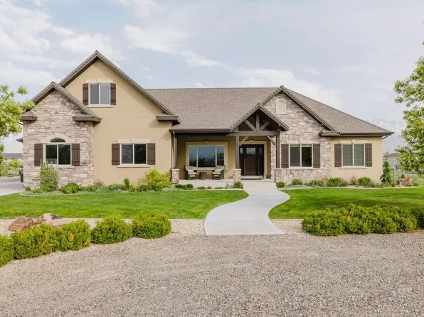 216 Ashford Dr, Spring Creek, NV 89815