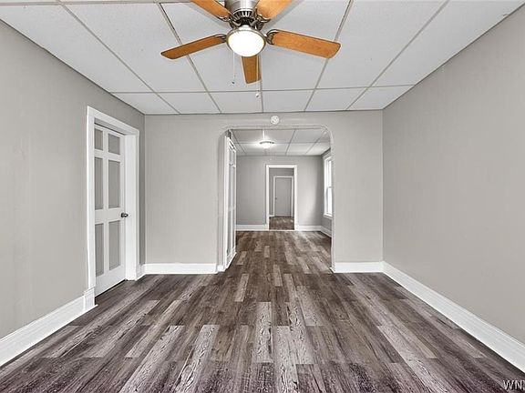 5th image of 212 Grote St