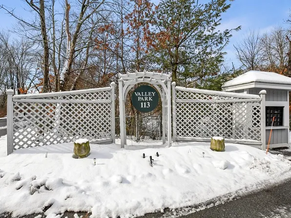 113 Brigham St Unit 4C, Hudson, MA 01749