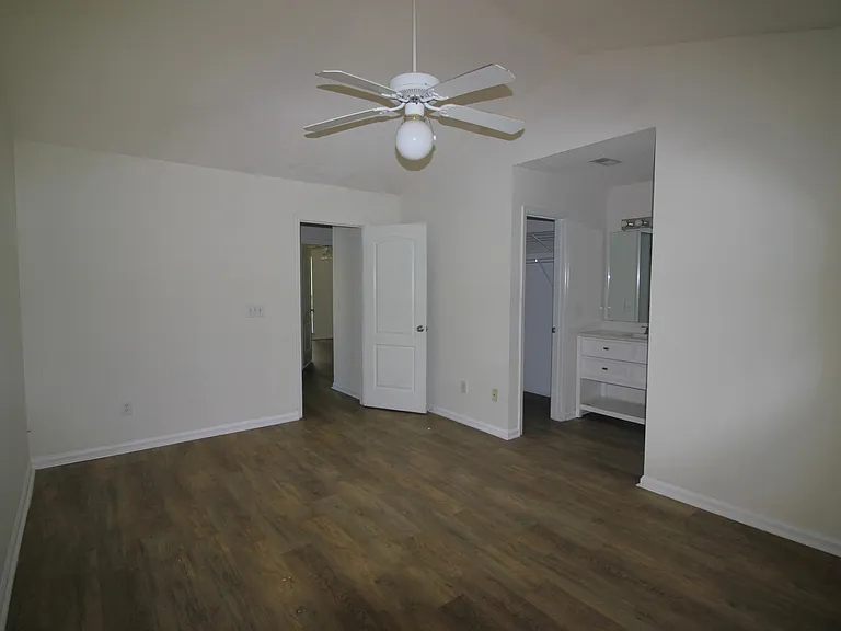 5219 Eagles Landing Dr — Photo 6