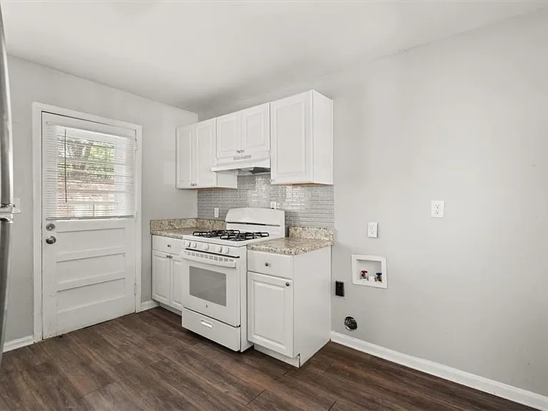 190 Opal Dr — Photo 4