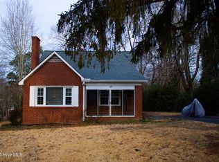 518 Oak St, Troy, NC 27371