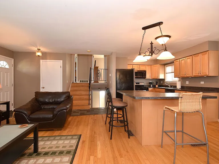 861 S Hawthorne Ave — Photo 15