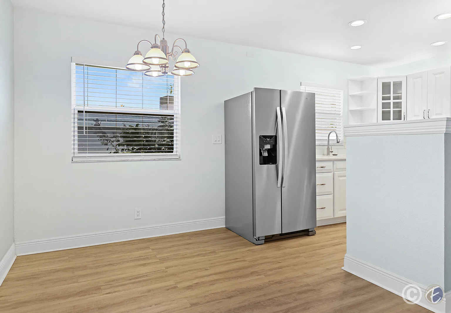 202 Bedford Trail Unit #113 | Kings Point — Photo 2