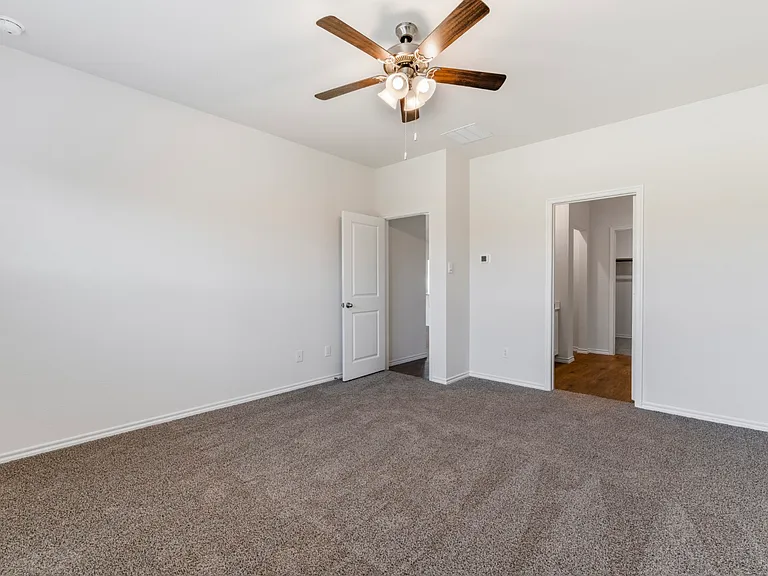 2941 Aiden Ln — Photo 7