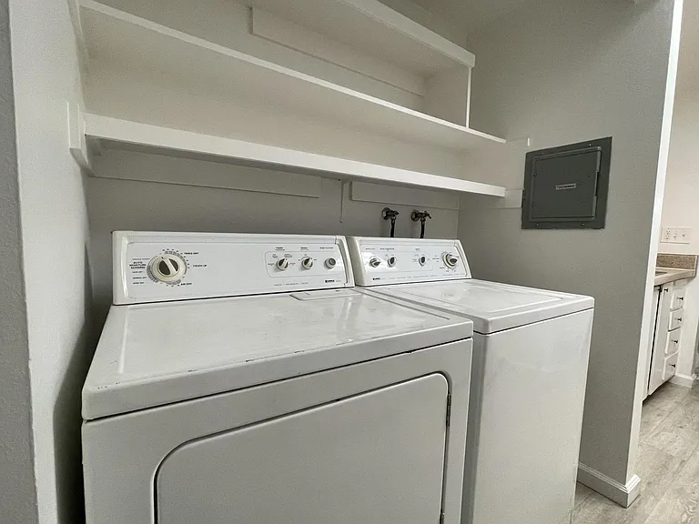 Basic but sturdy and functional washer and dryer.