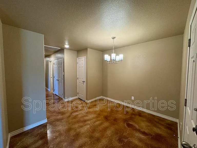 1651 Sabine Rd — Photo 4