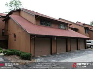 25018 Mill River Rd, Olmsted Falls, OH 44138