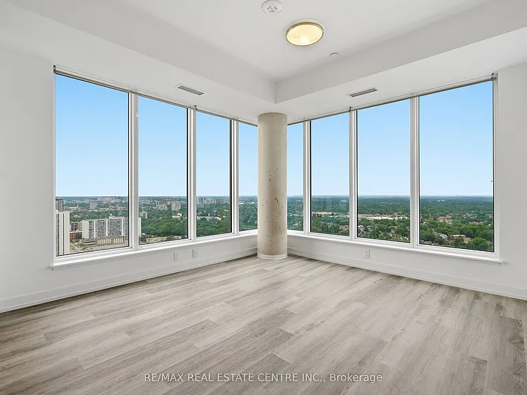 15 Wellington St S #2912 — Photo 4