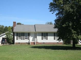 1020 Robinfield Dr, Raleigh, NC 27603