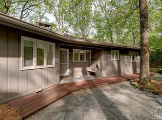 525 Halsted Rd, Cashiers, NC 28717