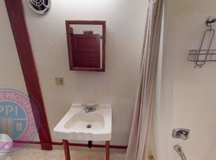 2460 SE Tamarack Ave, Portland, OR 97214