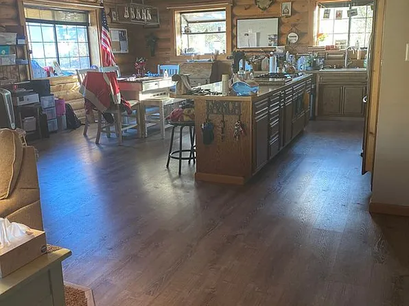 14 Alder Ct, Kernville, CA 93238