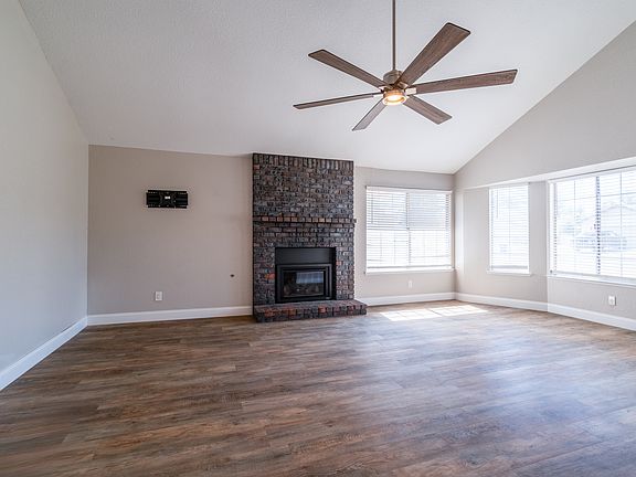 4th image of 2475 Escalon Ave