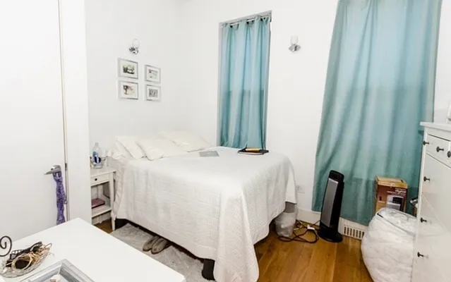 Rented by EXR | media 9