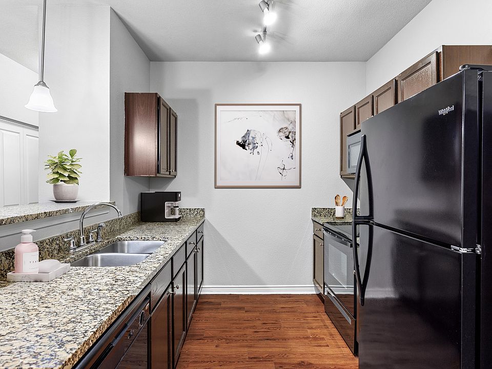 1st image of 8638 Huebner Rd #1431