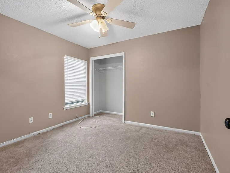 863 Timberjack Ct — Photo 22