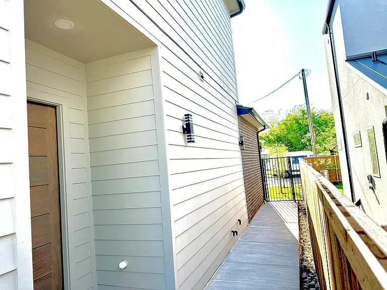 5623 Mesa Cir — Photo 38