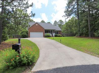 40 Bradley Ln, Pinehurst, NC 28374
