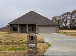 1195 Mound View Dr, England, AR 72113