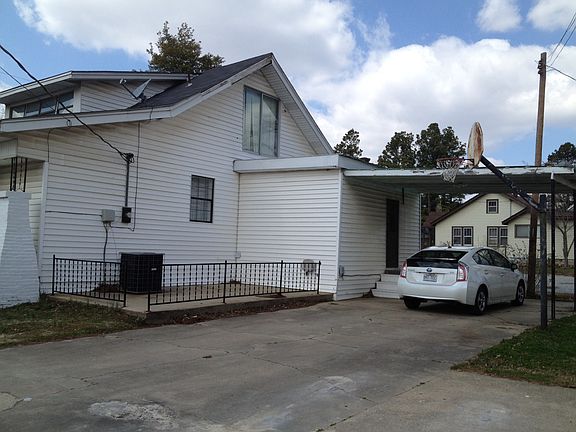 2nd image of 619 W Park St