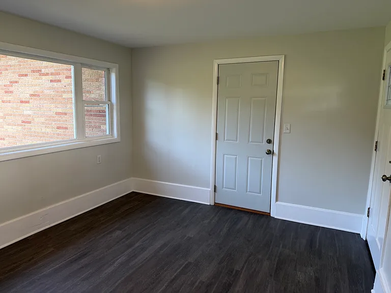 20766 W Rollins Rd — Photo 11