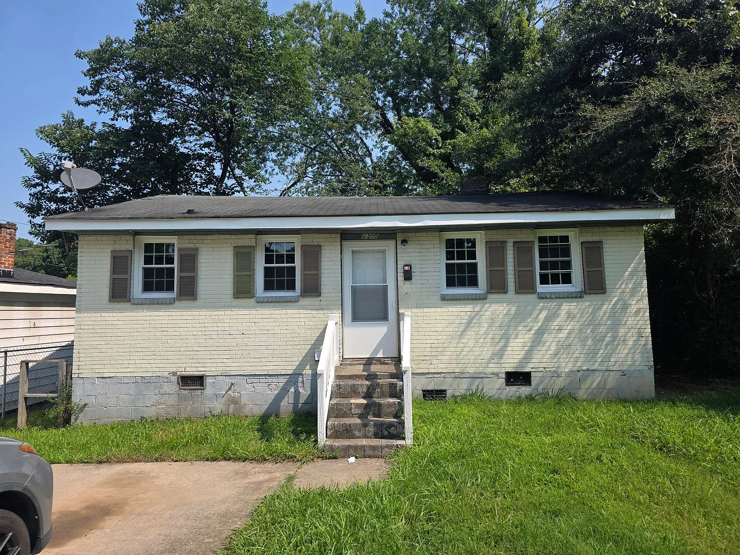 2305 Booker Street — Photo 1