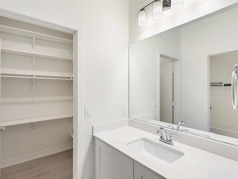 11604 Kindle Corner Ave — Photo 32