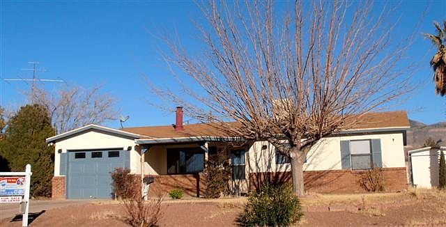 2nd image of 404 Saturn Cir