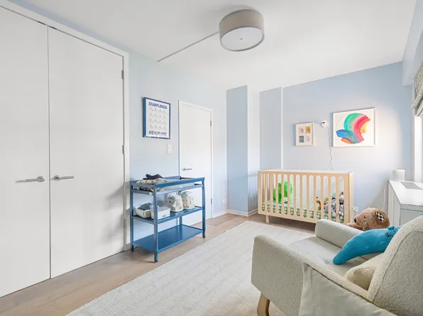 2 Charlton Street image 17 of 20