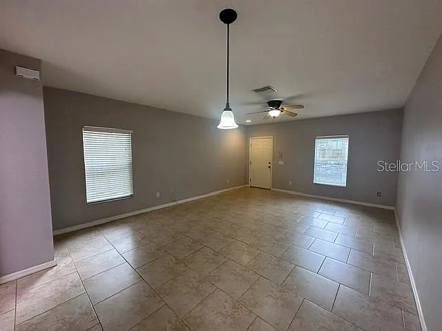 15723 Fishhawk Falls Dr — Photo 4