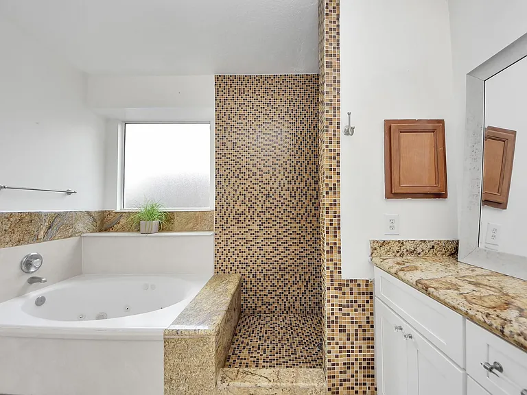 18315 Brenwood Manor Dr — Photo 23