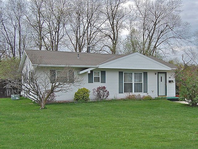 1st image of 201 Willowbrook Dr