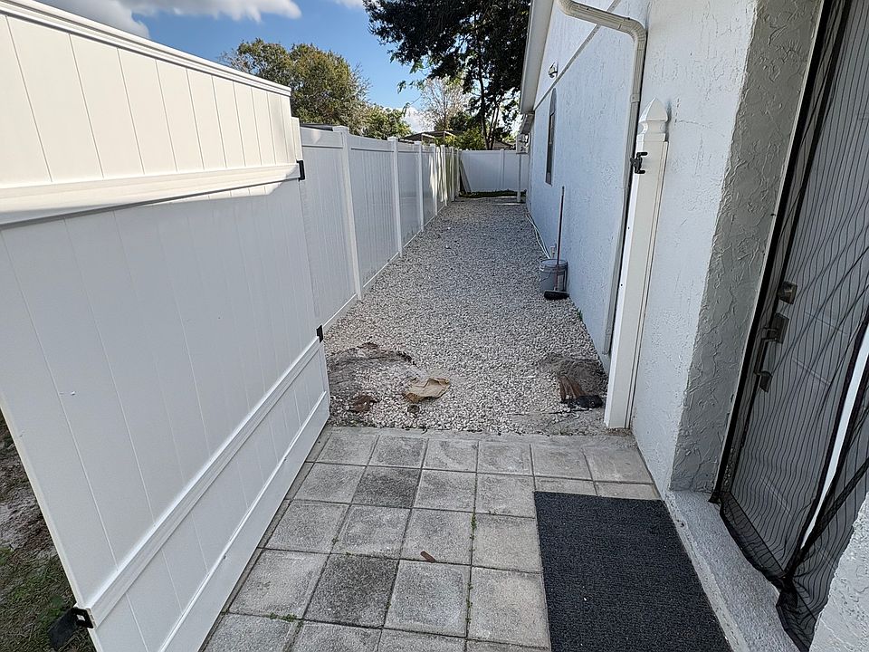 1st image of 135 Jalapa Dr