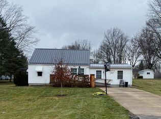 855 Wabash Ave S, Brewster, OH 44613