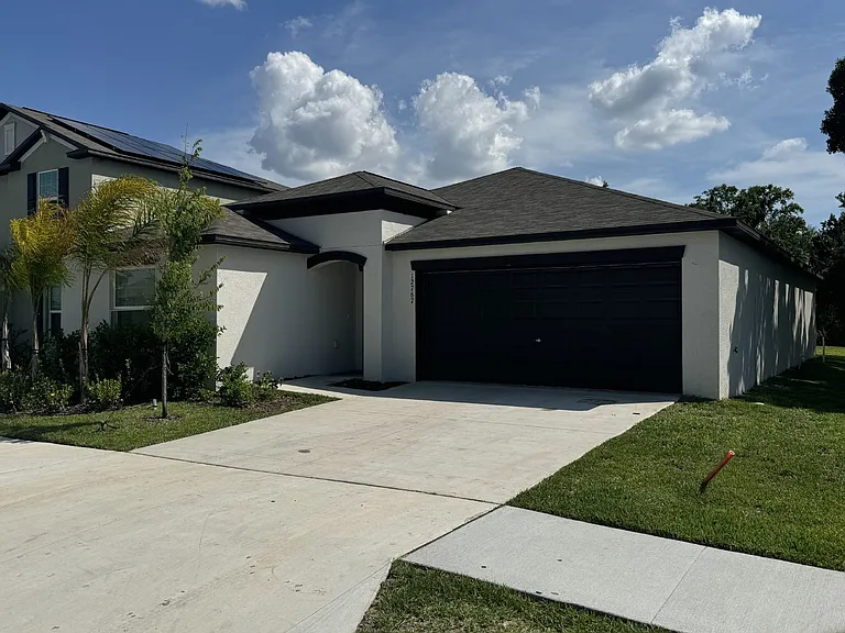12767 Weston Oaks Ln — Photo 2