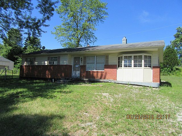 1st image of 7465 E Sieveking Dr NE