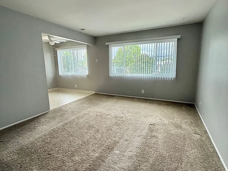 200 W Hamilton Ave — Photo 3