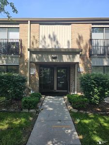 18145 University Park Dr, Livonia, MI, 48152