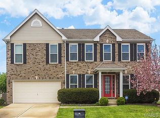 217 Bayberry Dr, Fairview Heights, IL 62208