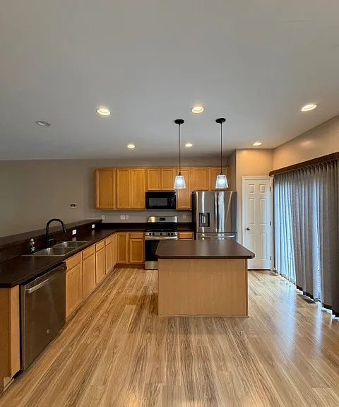 319 S Parkway Dr — Photo 14