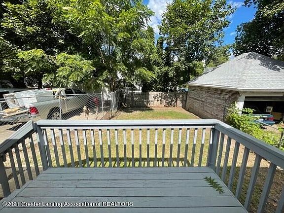 2nd image of 1308 W Barnes Ave