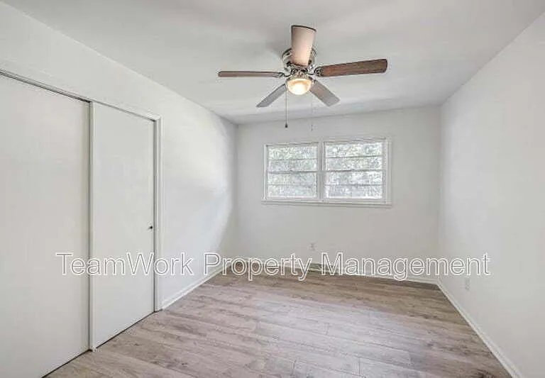 702 N Palmetto St — Photo 22