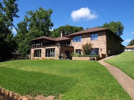 1st image of 2824 Oak Point Dr
