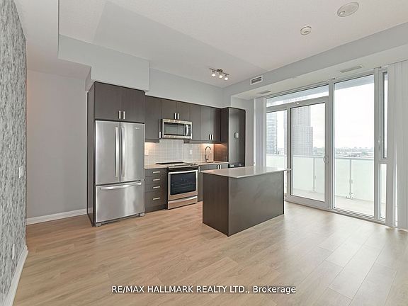 3rd image of 7895 Jane St #906