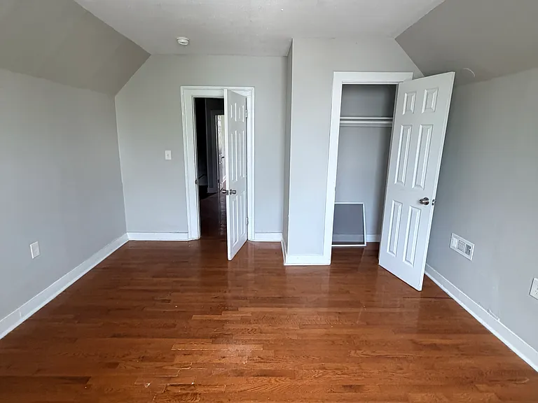 198 Wolcott St #2 — Photo 11