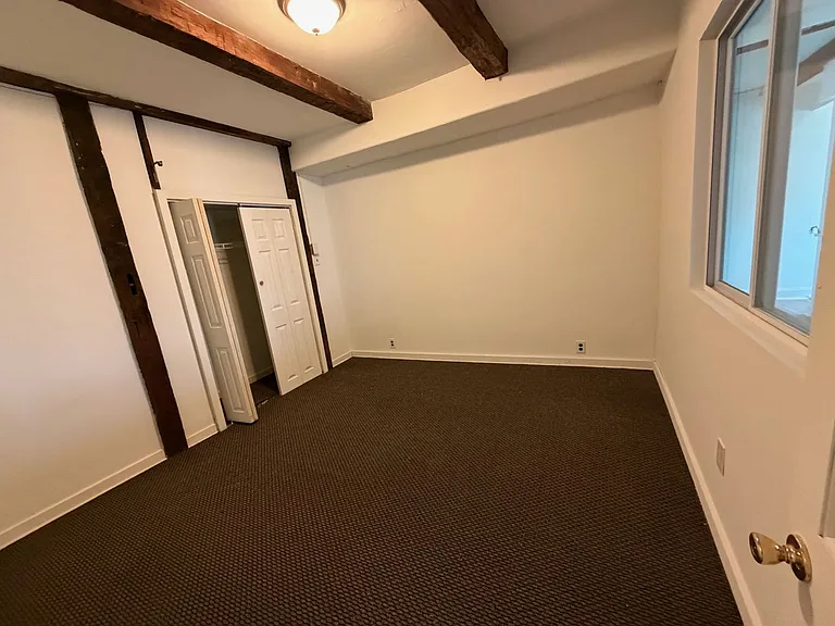 14 E Germantown Pike #6 — Photo 8